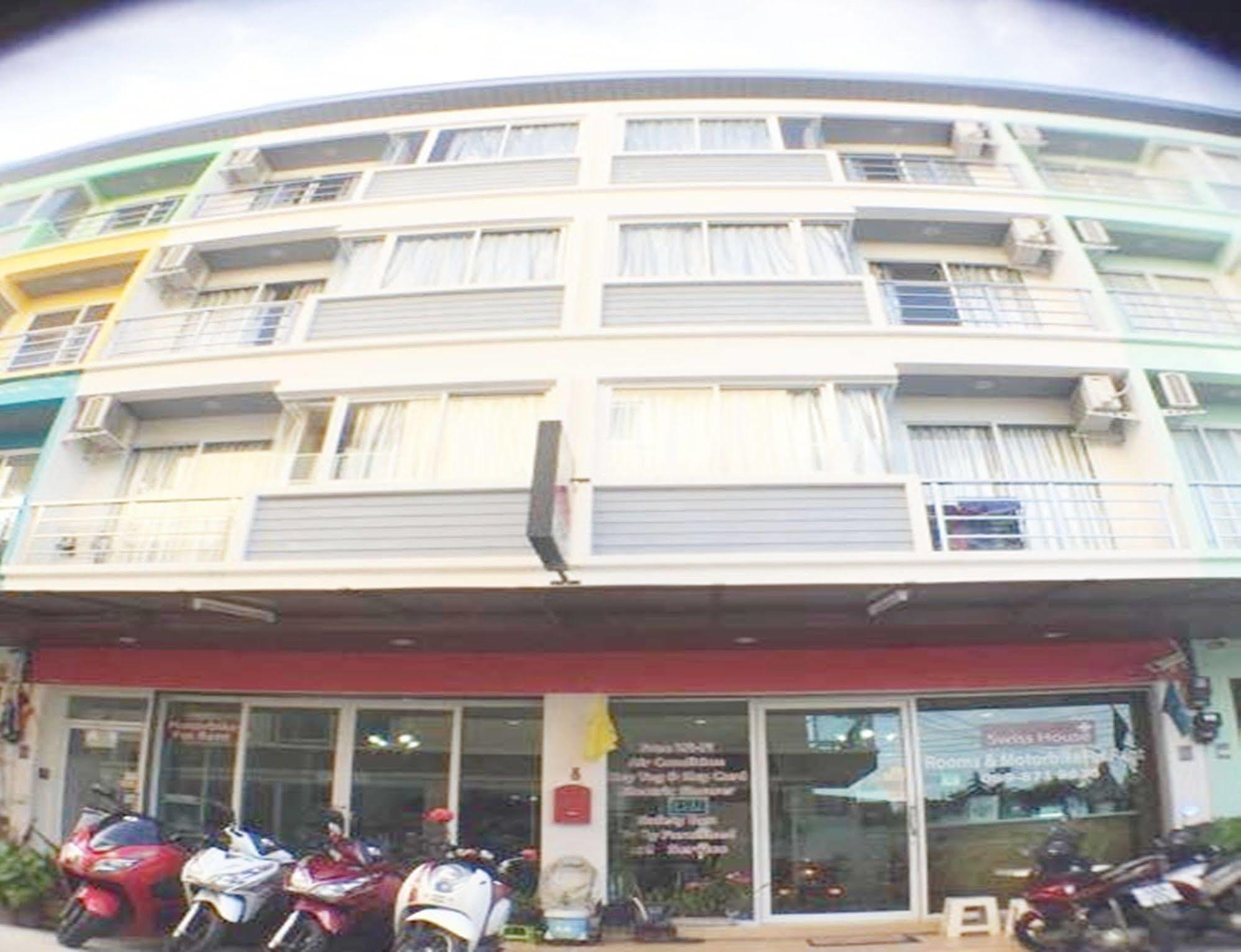 Swiss House Hotel Patong Kültér fotó